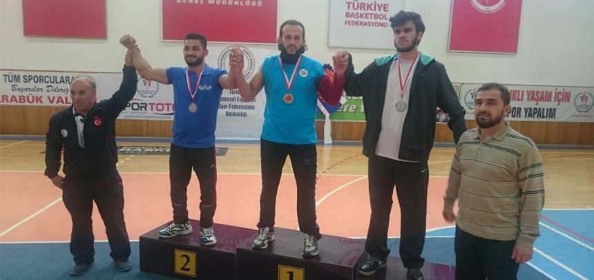 Kocaeli Lider Gençlik, Bilek Güreşi Engelliler Türkiye Yarışması’ndan 2 Altın, 1 Gümüş, 1 Bronzla Döndü